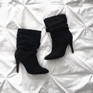 Forever 21 | Black faux suede slouchy boots